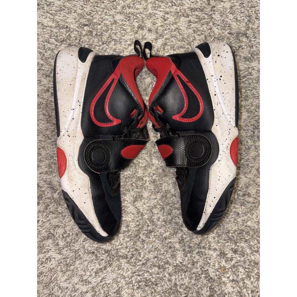 Nike Shoes Youth Size 5Y Black Hustle d Strap Basketball Sneakers Boys Kids Red
